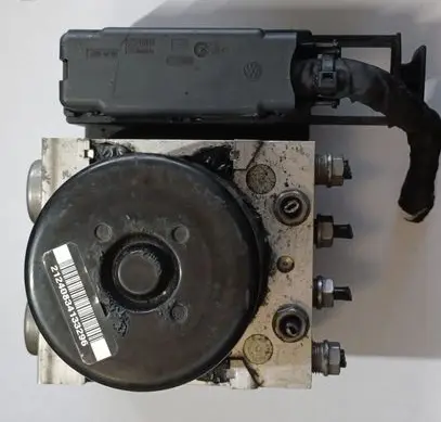 Audi A3 S3 A3 Sportback 8P ABS Pump 1K0614517AT 1K0907379AJ