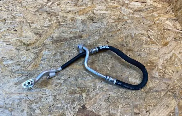 Audi TT TTS RS Mk3 8S Air conditioning (A/C) pipe/hose 8V0816721F