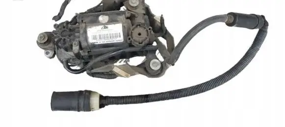 Audi A8 S8 D3 4E Air suspension compressor/pump 4E0616005G