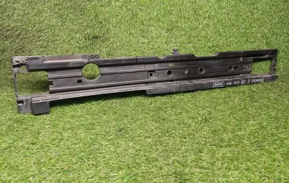 Volkswagen Touareg II Other trunk/boot trim element 7P0863599A