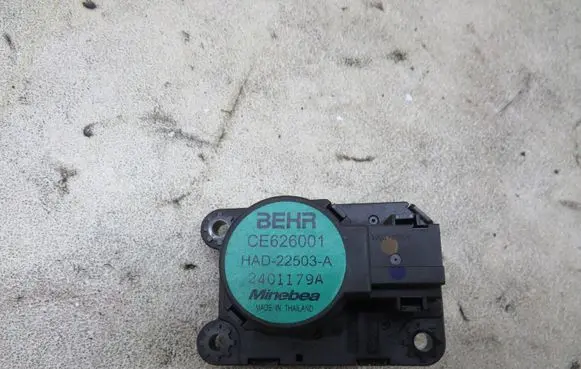 Opel Insignia B A/C air flow flap actuator/motor KRIS235789