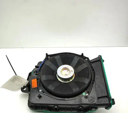 BMW 8 G15 Subwoofer speaker 2622472