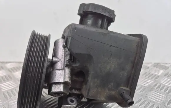 Power steering pump