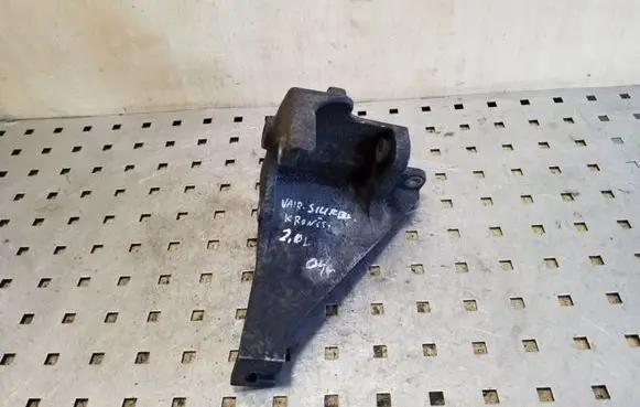 Subaru Forester SG Power steering pump mounting bracket 
