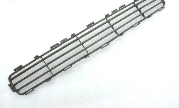 Toyota Avensis T250 Front bumper lower grill