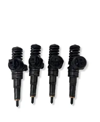 Volkswagen Golf V Fuel injector 038130073