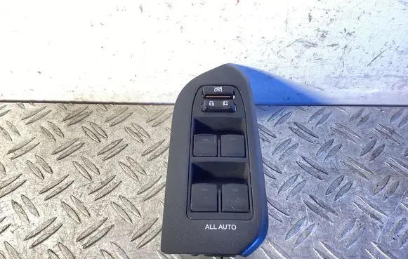Toyota Land Cruiser (J150) Electric window control switch 8404033100 515220