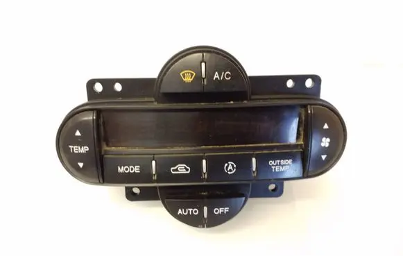 KIA Carens I Climate control unit 0K2FB61190