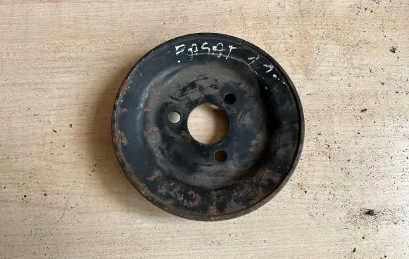 Volkswagen PASSAT B5 Power steering pump pulley 