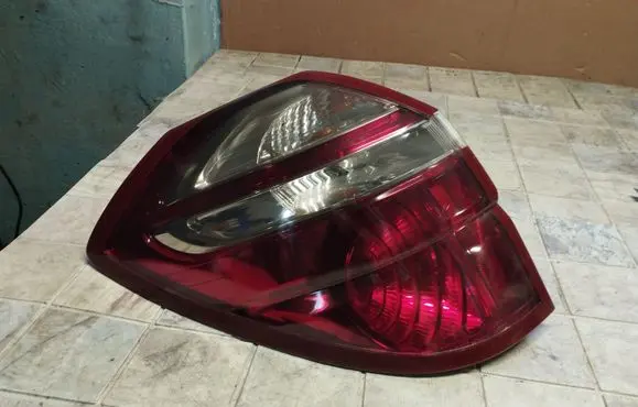 Subaru Outback Rear/tail lights