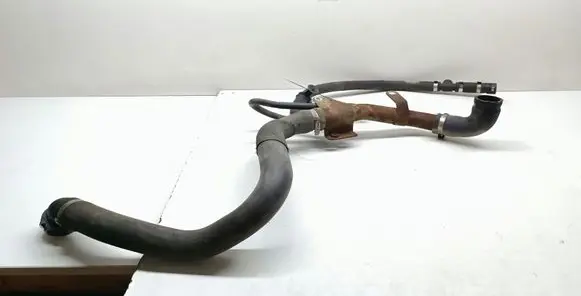 Engine coolant pipe/hose