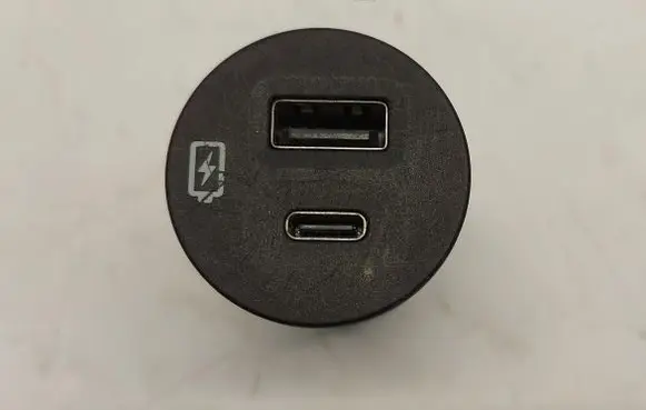 Ford Ranger IV USB socket connector 