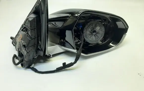 BMW 7 G70 Front door electric wing mirror