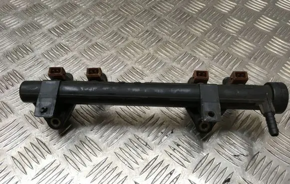 Skoda Fabia Mk1 (6Y) Fuel main line pipe 047133319