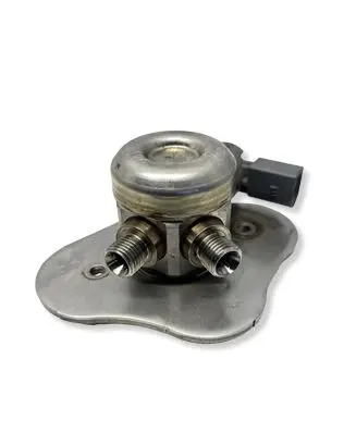 BMW 3 E92 E93 Fuel injection high pressure pump 7562473 13517562473