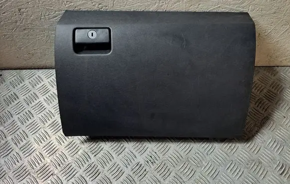 Toyota Avensis T270 Glove box 5555005090C0 5555005090