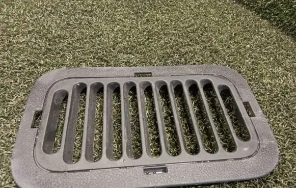 Renault Master III Air vent grill in roof 798700003R MP6459