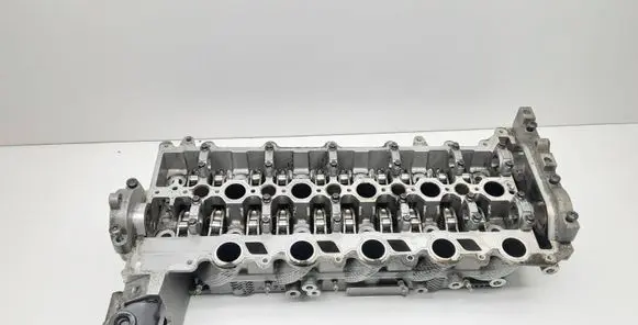 Volvo XC60 Engine head 30777365