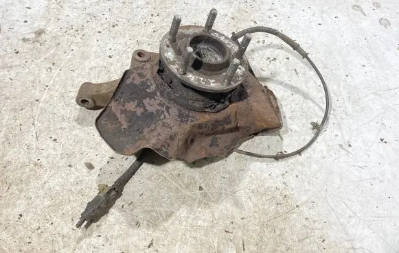 Hyundai Santa Fe Front wheel hub spindle knuckle