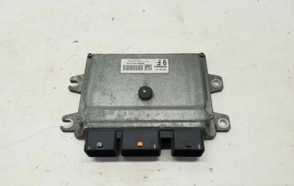 Nissan Juke I F15 Engine control unit/module MEC940160