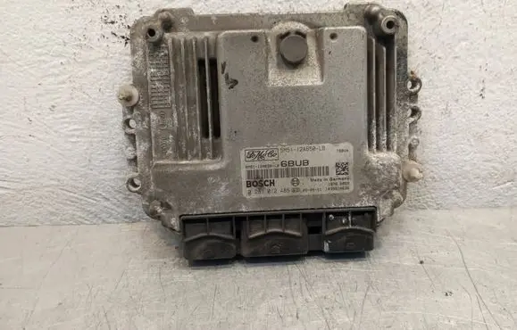 Ford Focus Engine control unit/module 5M5112A650LB 0281012486