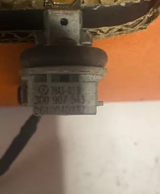 Volkswagen Touran I Interior temperature sensor 3D0907543 2610040232