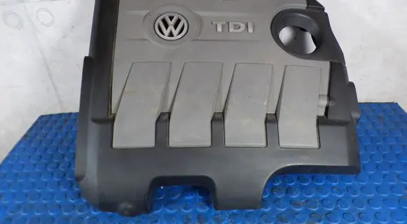 Volkswagen Jetta VI Engine cover (trim) CART03L103925AR 03L103925AR 03L103925AS