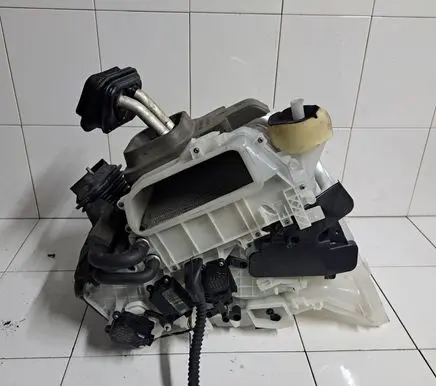 Saab 9-3 Ver2 Interior heater climate box assembly 495026593 12803402