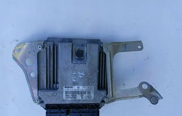 Toyota Yaris Engine control unit/module 0DP10