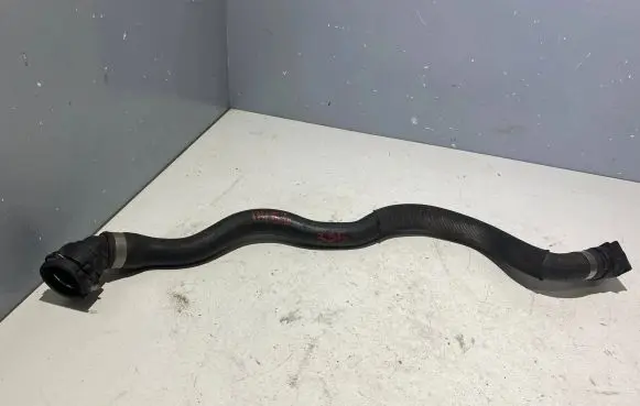 BMW 5 GT F07 Engine coolant pipe/hose 7805796 12168814838