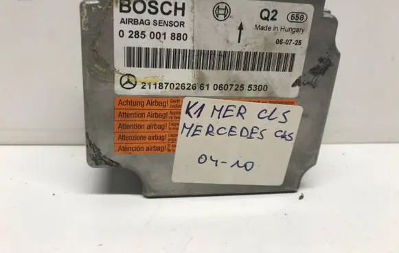 Mercedes-Benz CLS C219 Airbag control unit/module 2118702626 0285001880