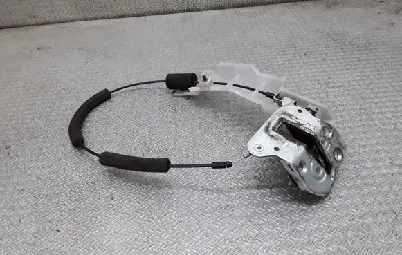 Mazda 5 Sliding door lock 
