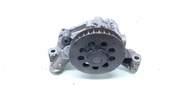 Volkswagen Transporter - Caravelle T5 Oil pump 03L115105B