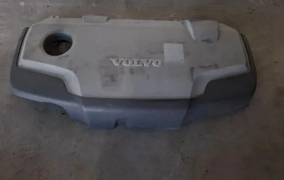 Volvo V70 Engine cover (trim) 30757535