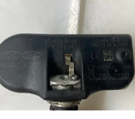 KIA Ceed Tire pressure sensor 529332L00 S180030002A