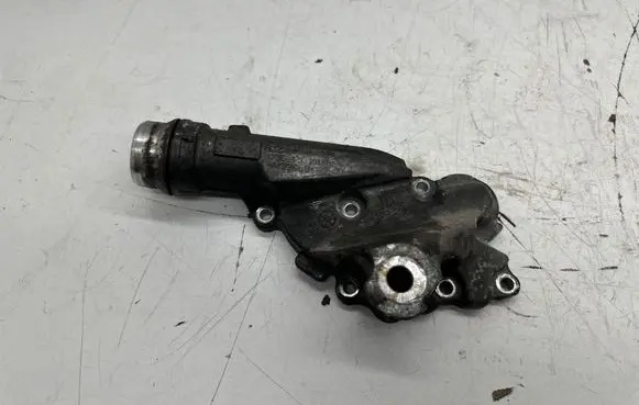 Audi A7 S7 4G Thermostat/thermostat housing 06E121161BB
