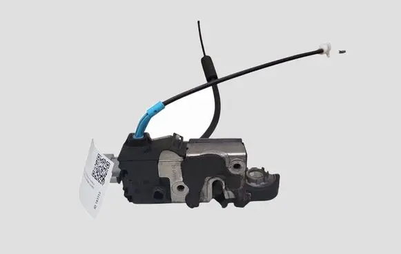 Citroen C6 Front door lock 9681330880