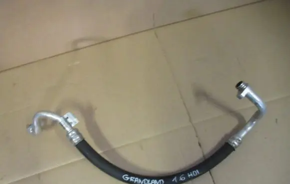 Opel Grandland X Air conditioning (A/C) pipe/hose 9807256280