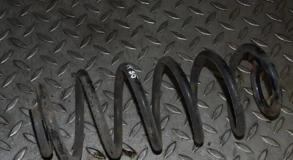 Toyota Auris 150 Rear coil spring