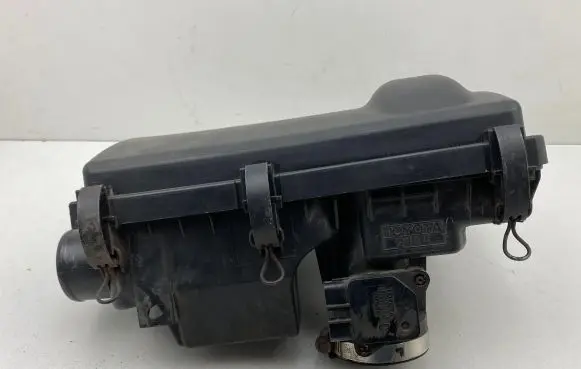 Toyota Prius (XW20) Air filter box 1001406970 21140