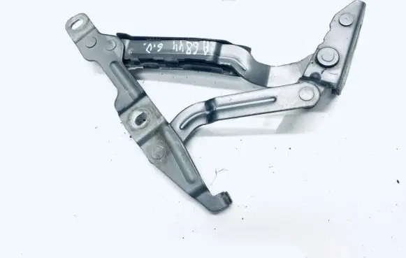 Audi A4 S4 B5 8D Tailgate/trunk/boot hinge 8d5827302a