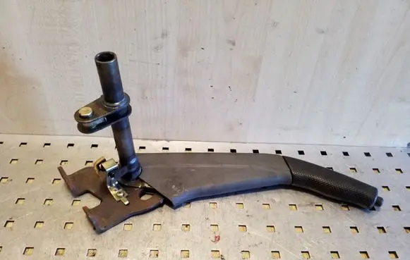 Mitsubishi Pajero Handbrake/parking brake lever assembly