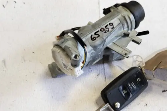 Volkswagen Jetta V Ignition lock 5K0905866 1K0905851B NE65959