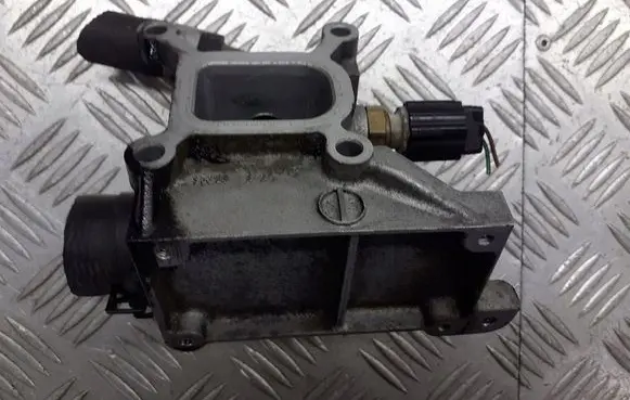 Mazda 5 Thermostat/thermostat housing S5209