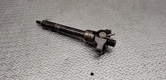 Fuel injector