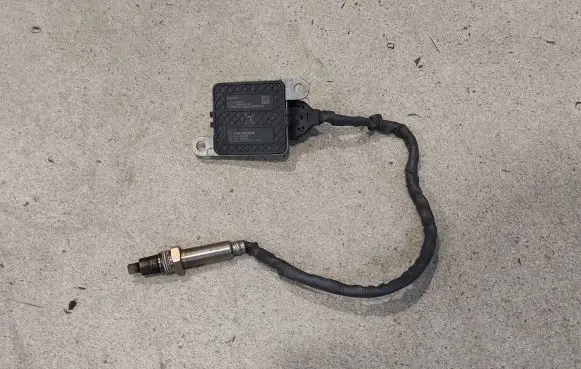 Mercedes-Benz E W213 Lambda probe sensor A0009053009