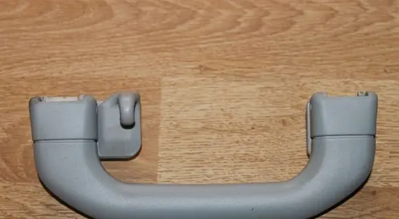 Mercedes-Benz C W203 Rear interior roof grab handle 2038100551