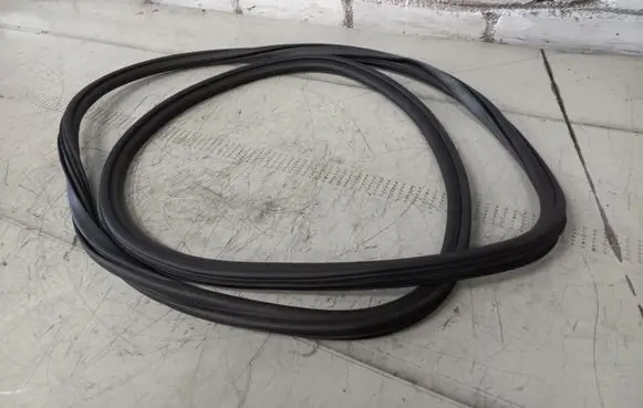 Audi A4 S4 B8 8K Rubber seal front door (on door) 8K0831721E