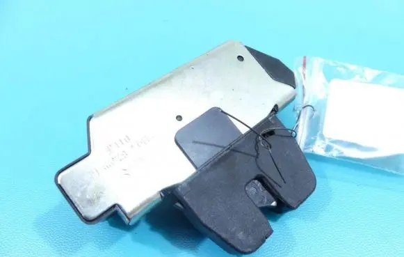 Citroen DS3 Tailgate/trunk/boot lock/catch/latch IMPRK1355419