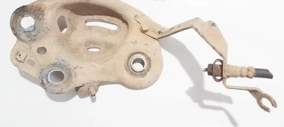 Volvo V70 Bracket in trunk/boot 